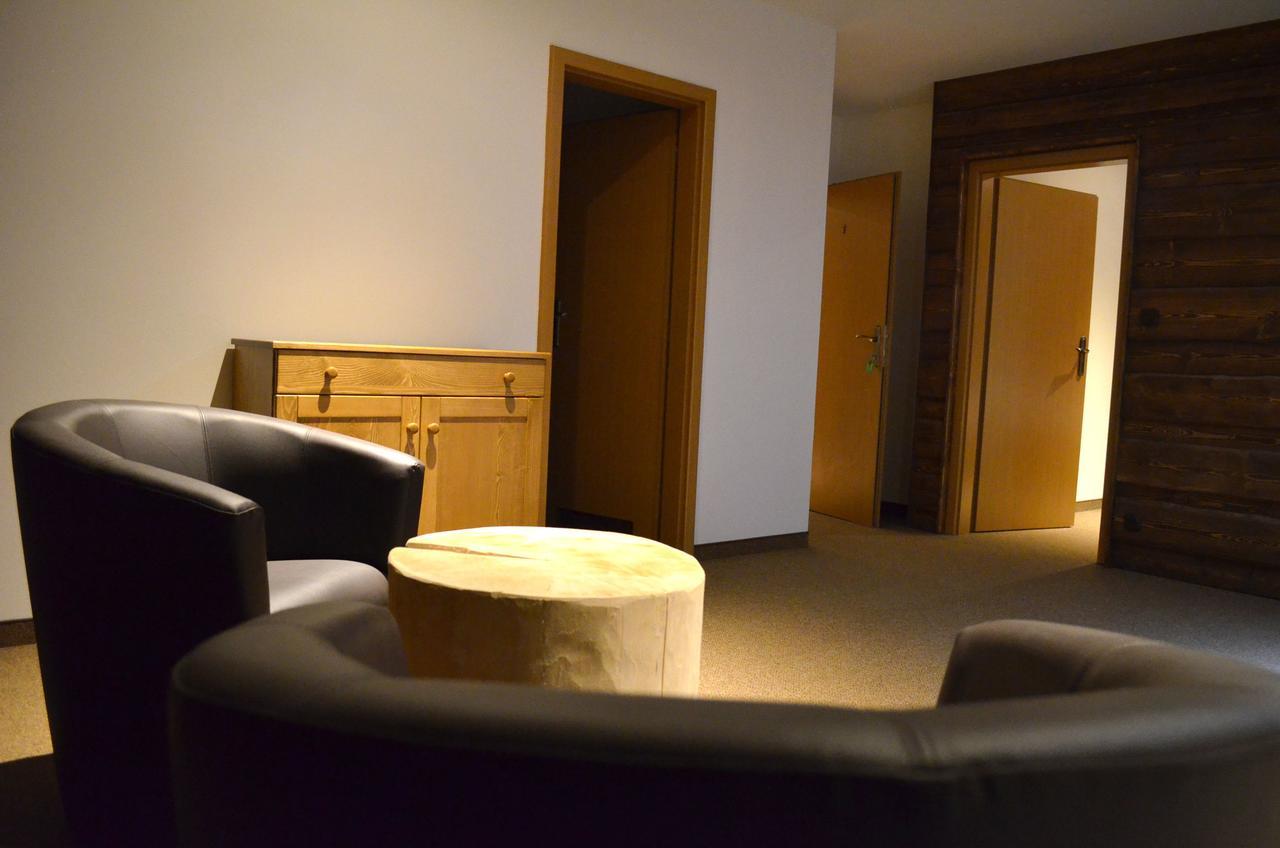 Hotel Kristian Kubova Huť المظهر الخارجي الصورة